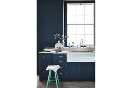 Little Greene Intelligent Paints met Intelligent Grip™-technologie: muurverf, grondverf en aflak in één, schilderen was nog nooit zo eenvoudig