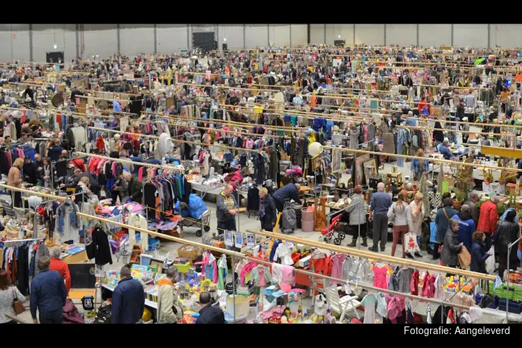 1e Mega Snuffel- en Vintagemarkt Plantion Ede